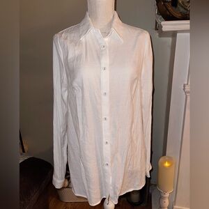 Princess Polly white button down shirt. EUC Size US 4